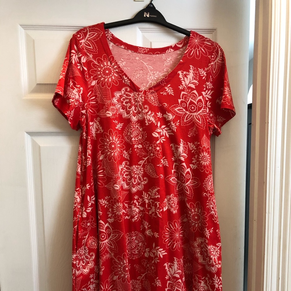 Lularoe Jessie altered to have a v-neck